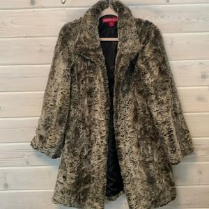 Kristen Blake Faux Fur Coat size small EUC